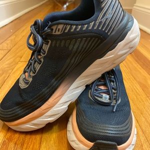 HOKA ONE ONE - Women’s Bondi 6 - Size 7.5